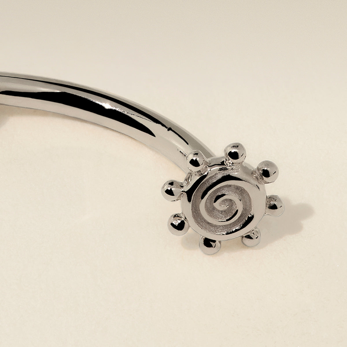 Solstice Rook Bar in Solid White Gold-Astrid &amp; Miyu