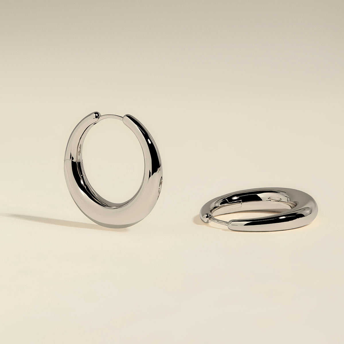 Dome XL Hoops in Silver-Astrid &amp; Miyu