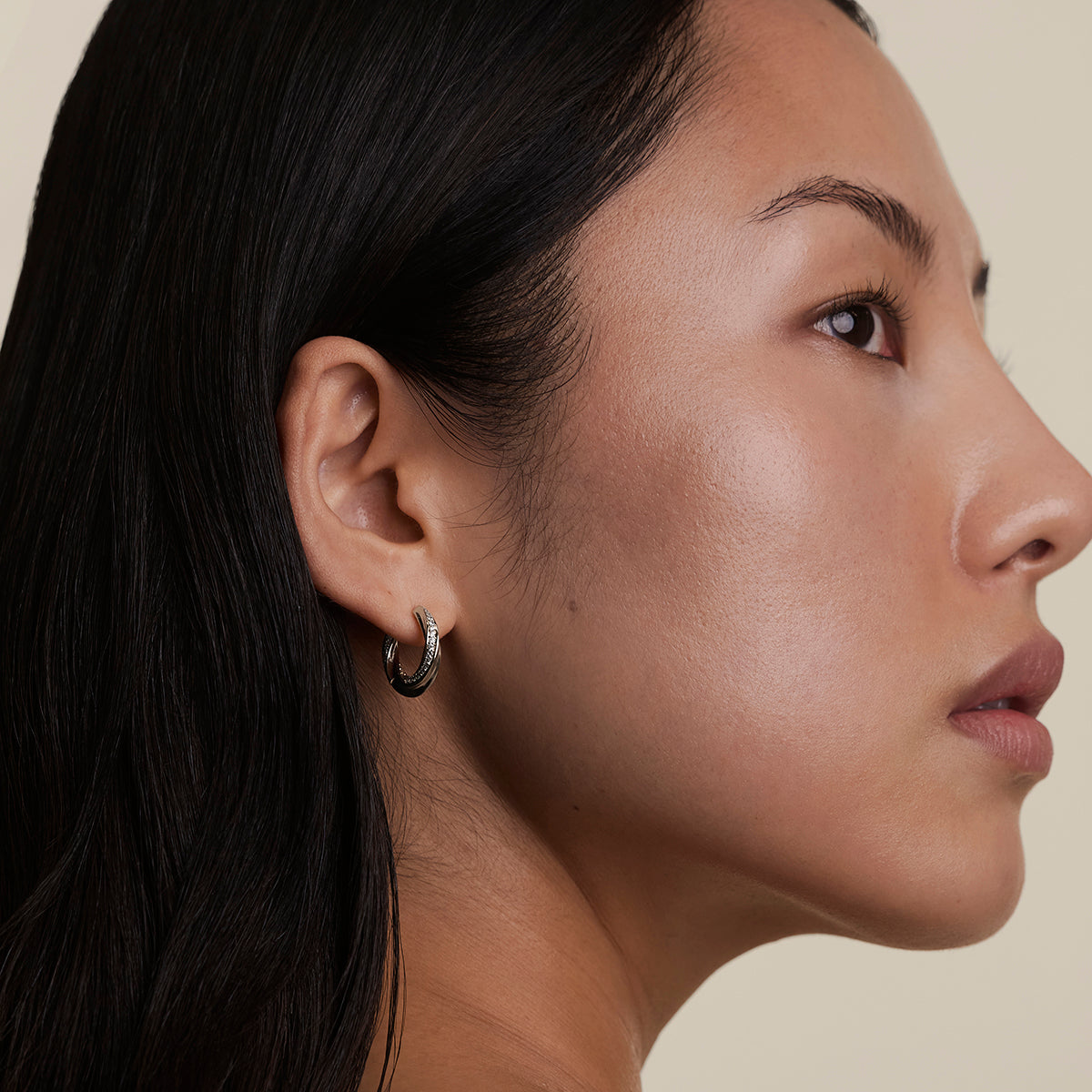Crystal Cosmic Twist Medium Hoops in Silver-Astrid &amp; Miyu