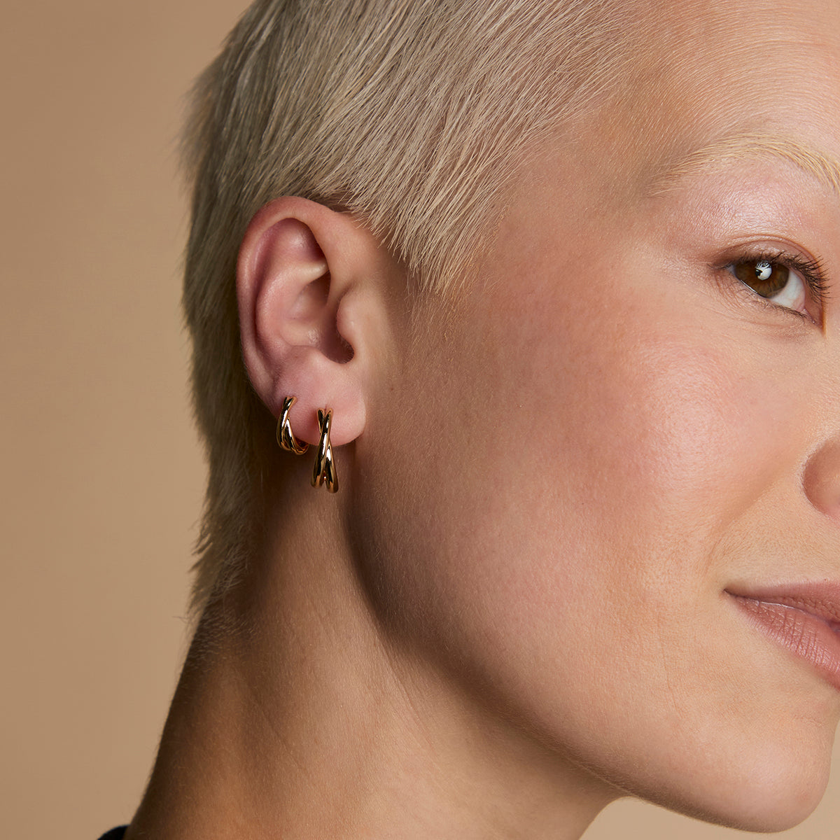 Crossover Illusion Hoops Stacking Set in Gold-Astrid &amp; Miyu