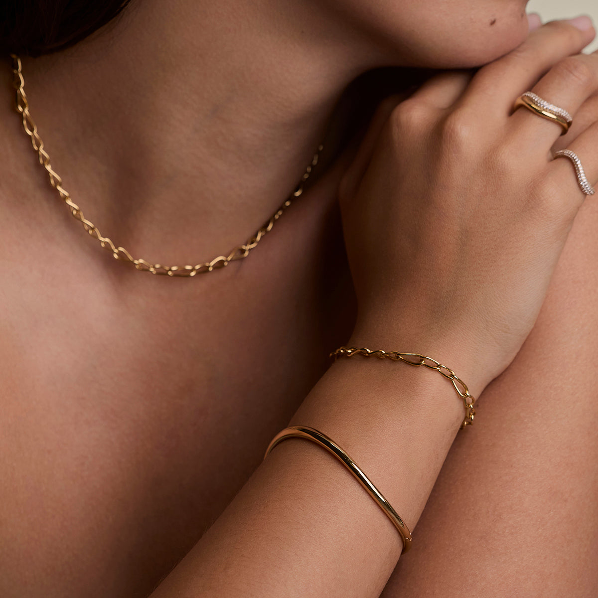 Infinite Slim Chain Bracelet in Gold-Astrid &amp; Miyu
