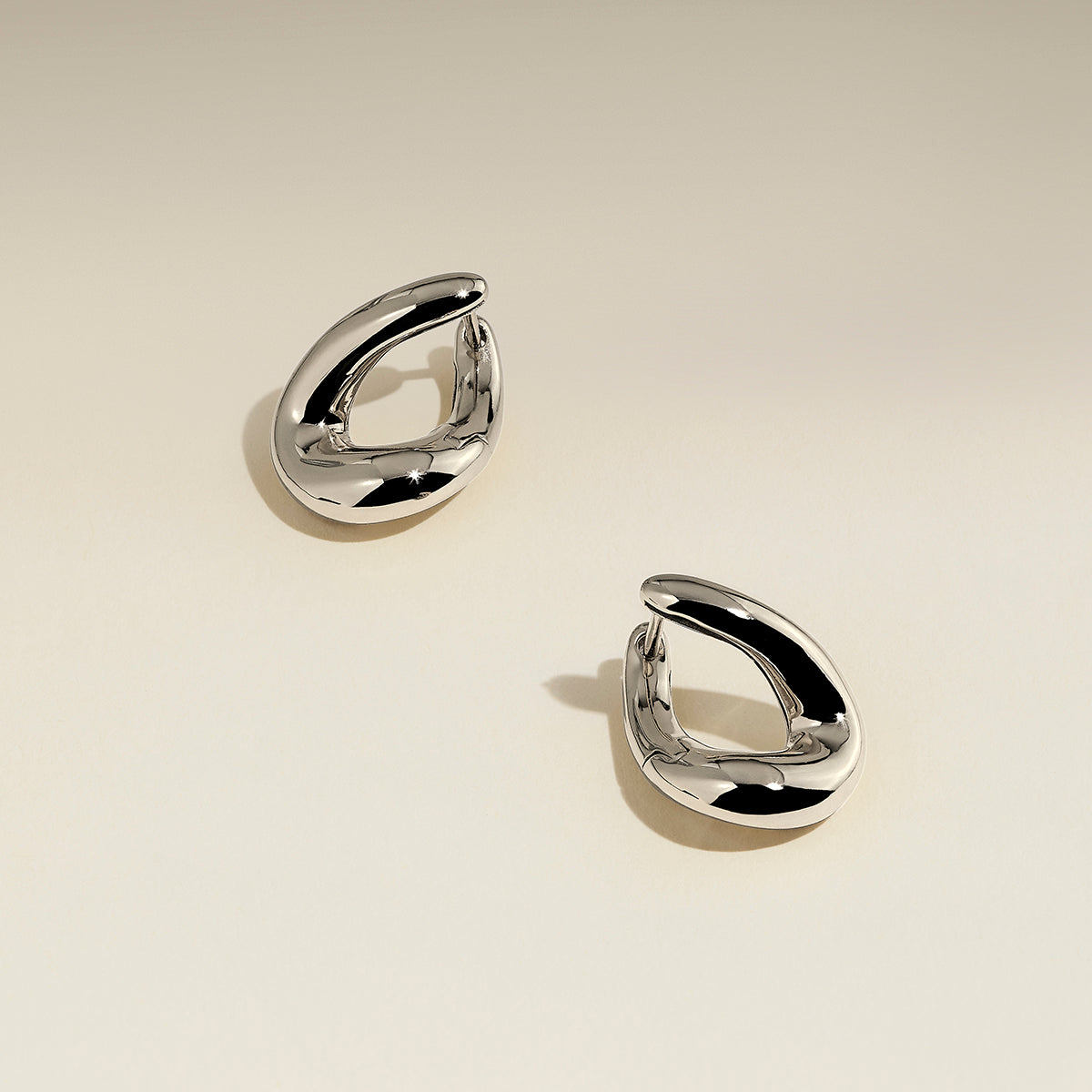 Molten Hoops in Silver-Astrid &amp; Miyu