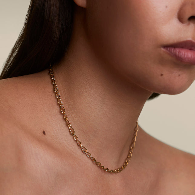 Infinite Slim Chain Necklace in Gold