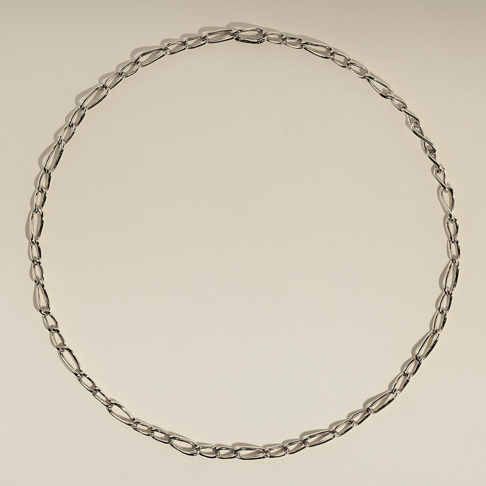 Infinite Slim Chain Necklace in Silver-Astrid &amp; Miyu