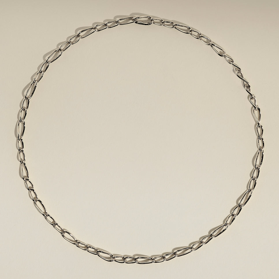 Infinite Slim Chain Necklace in Silver-Astrid &amp; Miyu