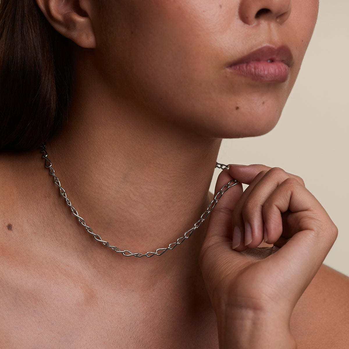 Infinite Slim Chain Necklace in Silver-Astrid &amp; Miyu