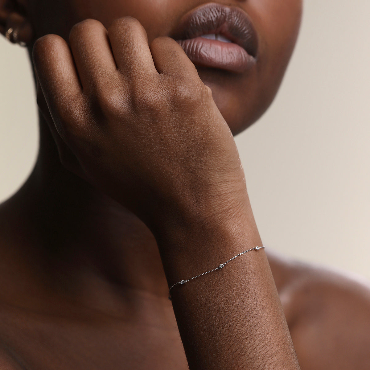 Mayfair Chain Bracelet in Solid White Gold-Astrid &amp; Miyu