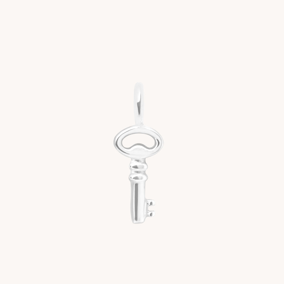 Motif Charms - Key Charm 9k White Gold - Welding Charm - Astrid &amp; Miyu