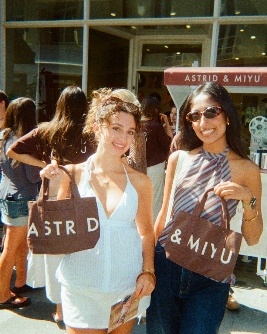 CTA_1_Listening_Bar-Astrid &amp; Miyu