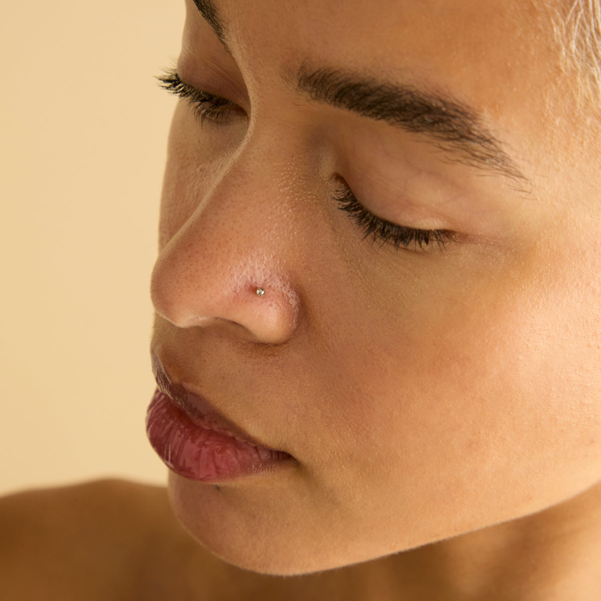 Conch Piercing Jewellery - Essential Ball Titanium Piercing Stud in Platinum - Piercing Stud - Astrid &amp; Miyu