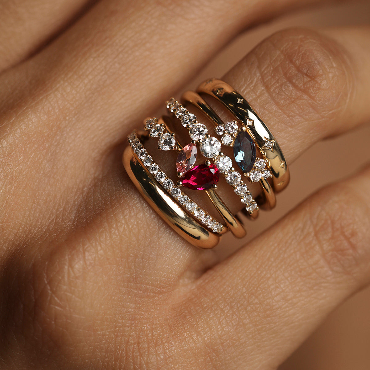 Astrid et Miyu Milestone Ring in Solid Gold-Astrid &amp; Miyu