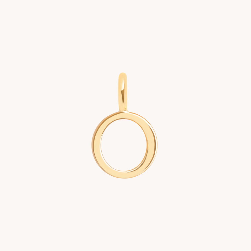 Initial Charms - O Initial Charm in 9k Gold - Welding Charm - Astrid &amp; Miyu