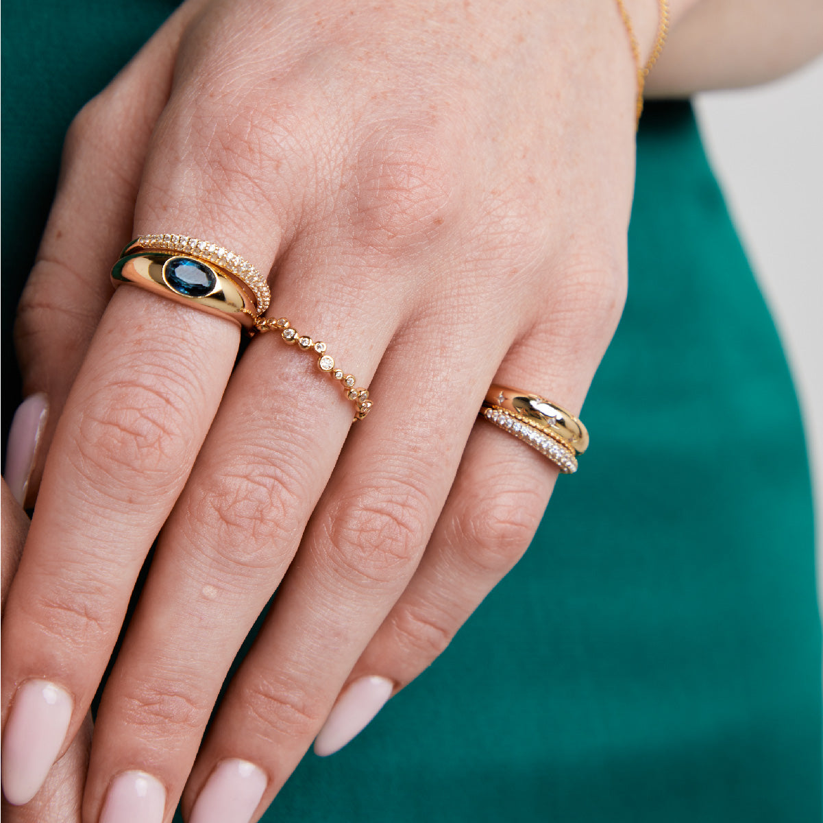 Astrid & Miyu | Wave Crystal Ring in Gold - P