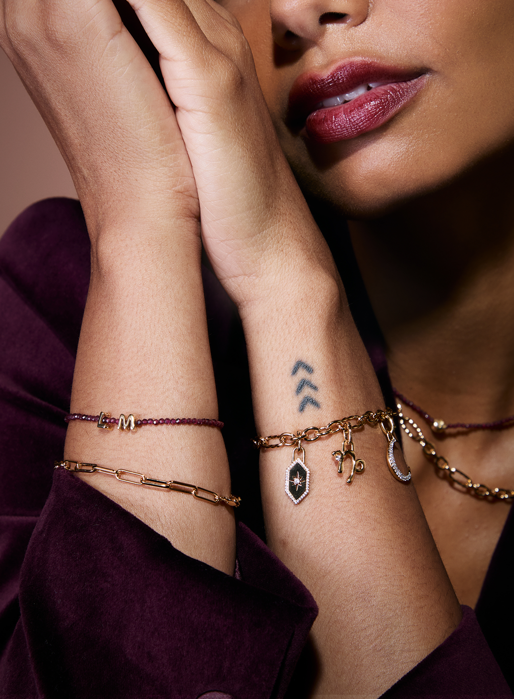 Personalised_Mob-Astrid &amp; Miyu