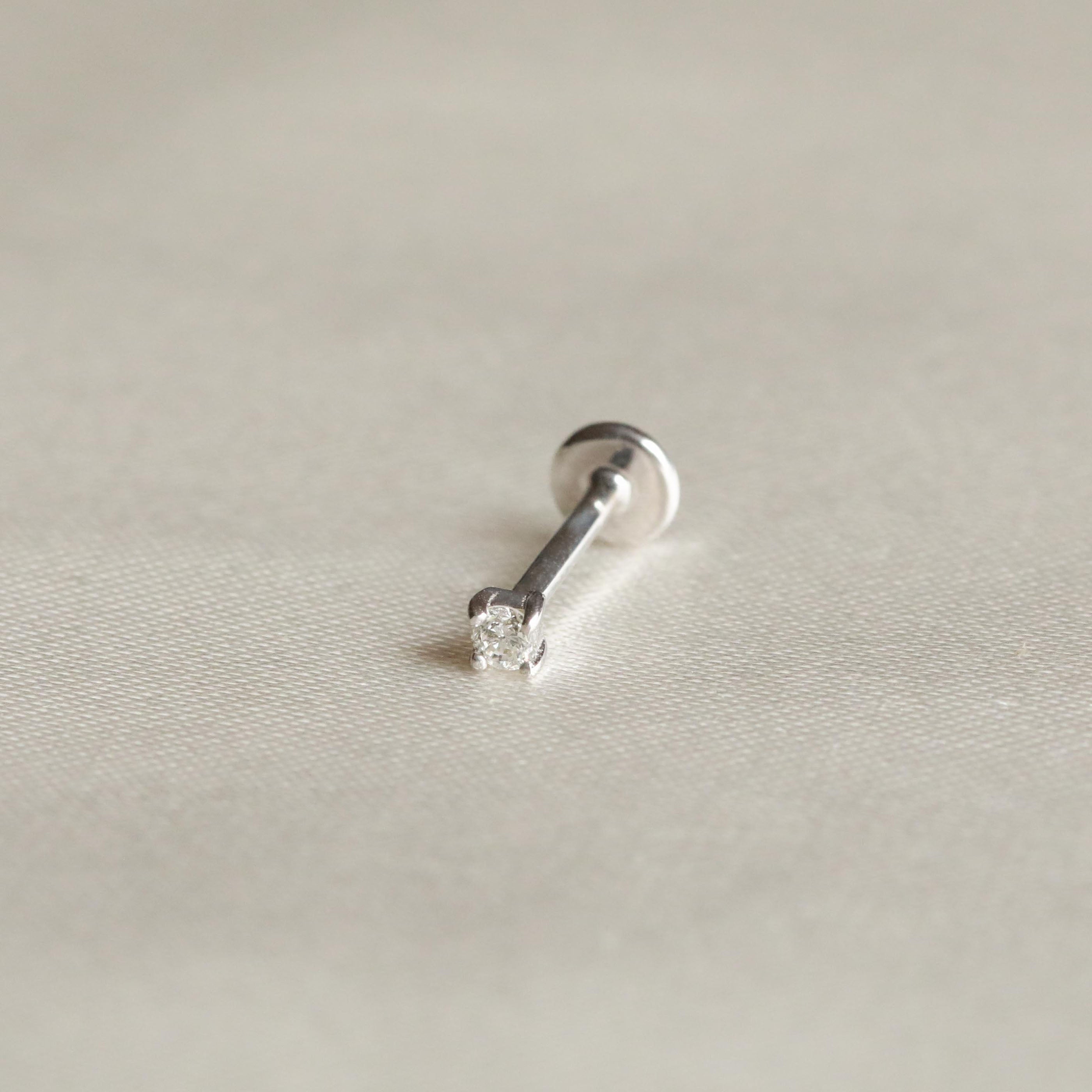April White Topaz - Solid White Gold Topaz Piercing Stud - Piercing Stud - Astrid &amp; Miyu