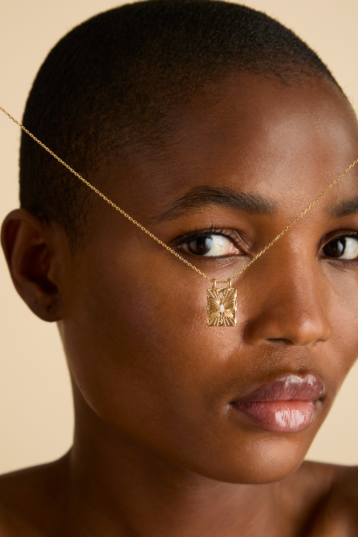 Q3C_Look_1_0817-Astrid &amp; Miyu