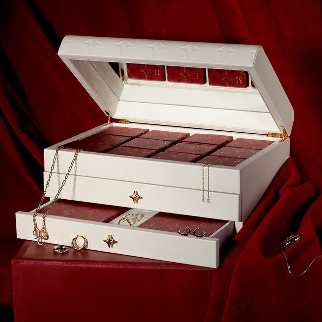 Rectangle_3656_00d0e348-f3fd-4feb-bd38-e931210ed607-Astrid &amp; Miyu