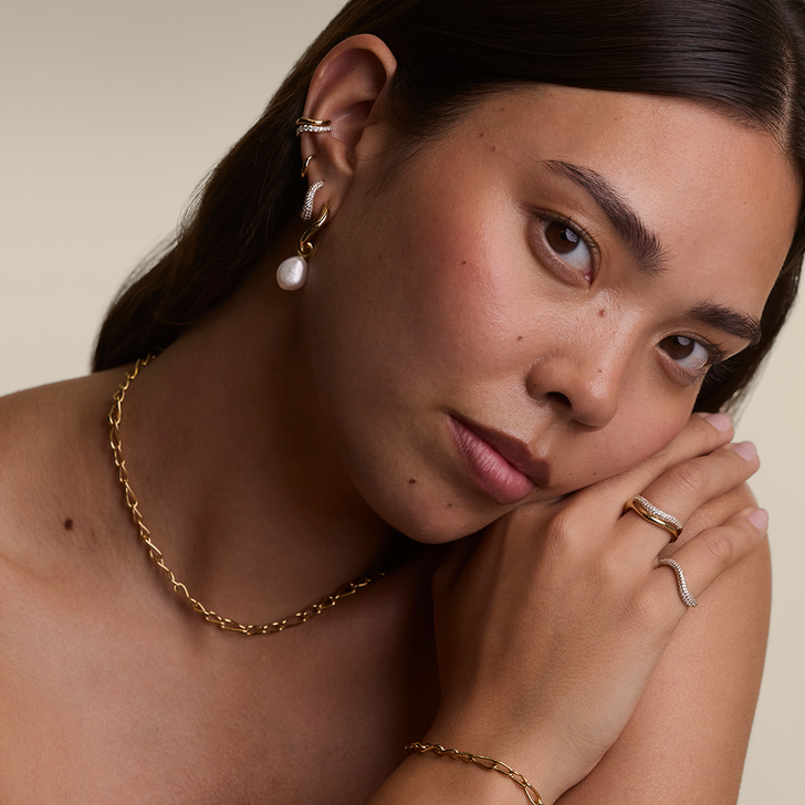 Step_1_-_A_M_Icon_57f745e5-ebba-4f4c-843a-ce14eb68af49-Astrid &amp; Miyu