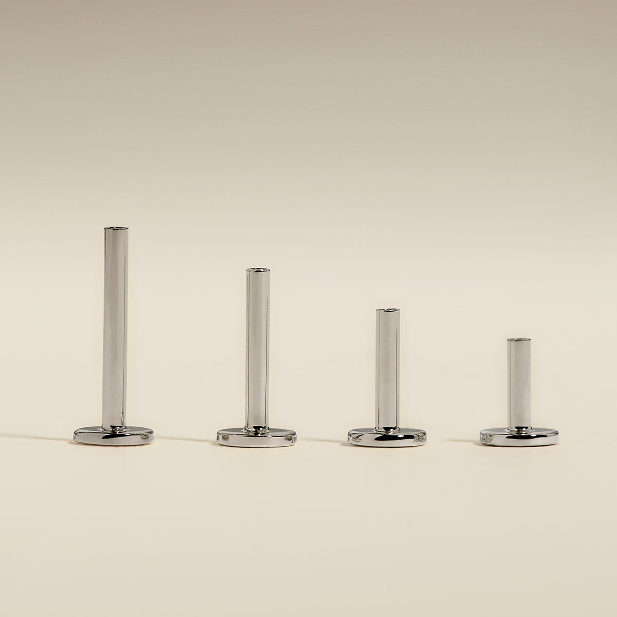 Piercing Post in Titanium-Astrid &amp; Miyu