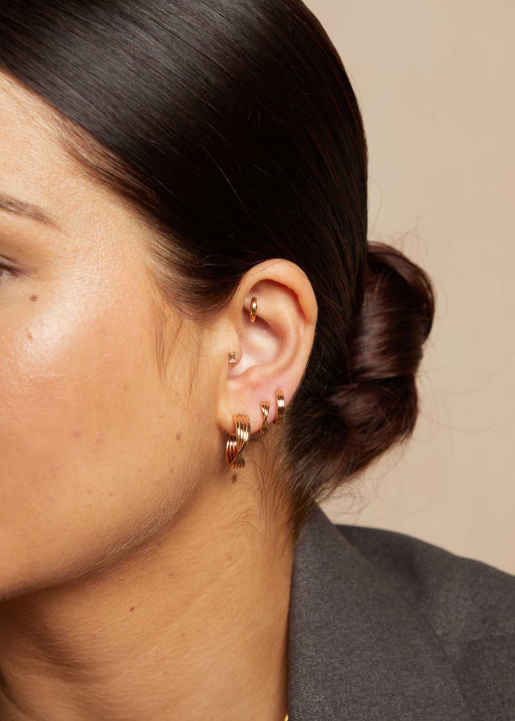 Virgo_f8507ff9-dfd9-45d1-9ba8-21a8ea7dae22-Astrid &amp; Miyu