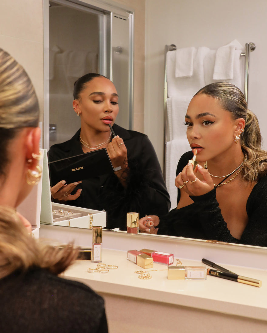 graphics12-Astrid &amp; Miyu