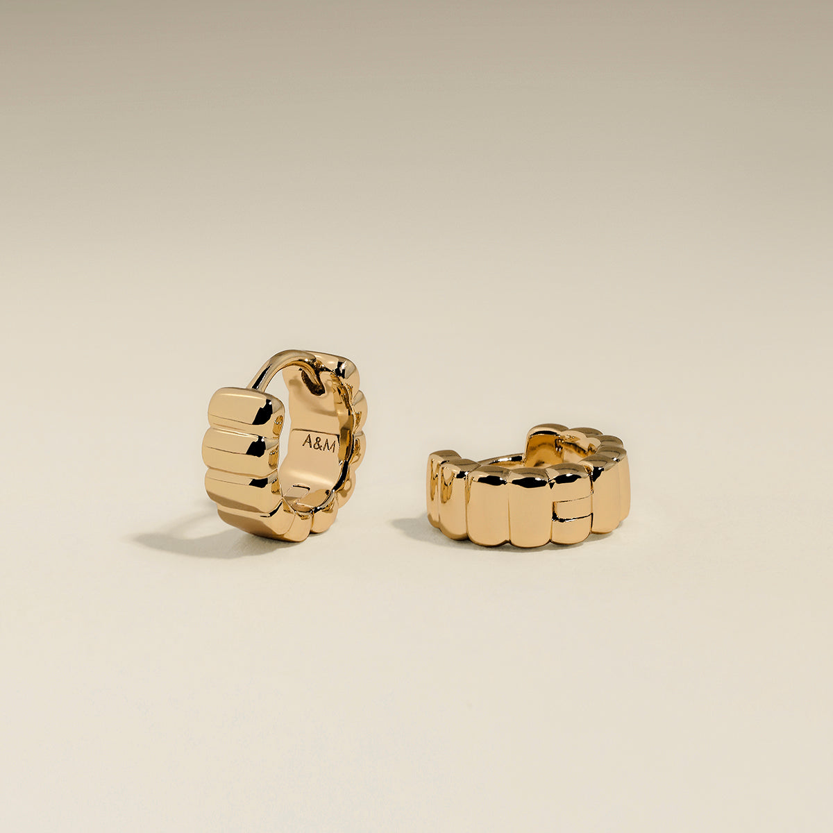 Ridged Huggies in Gold