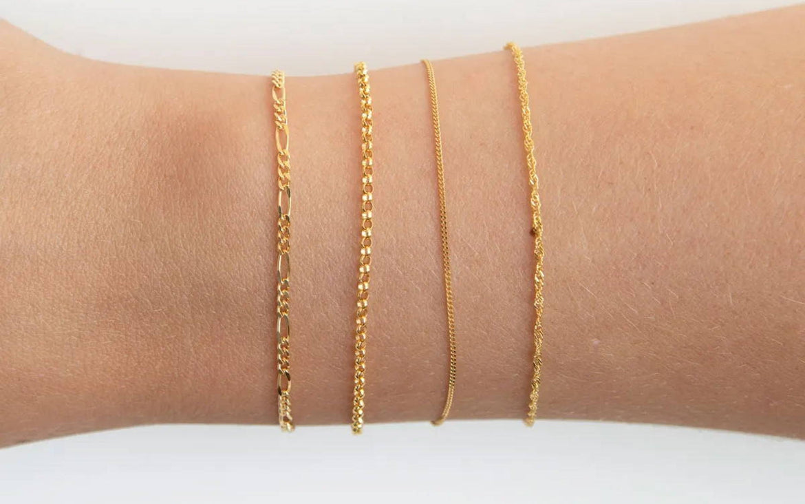 win_welded_bracelet_hero_mob-Astrid &amp; Miyu