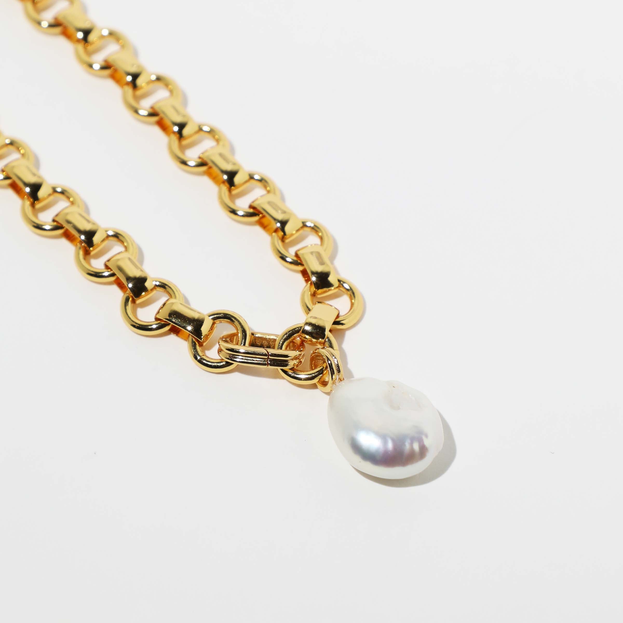 Serenity Pearl Link Chain Necklace in Gold flat lay