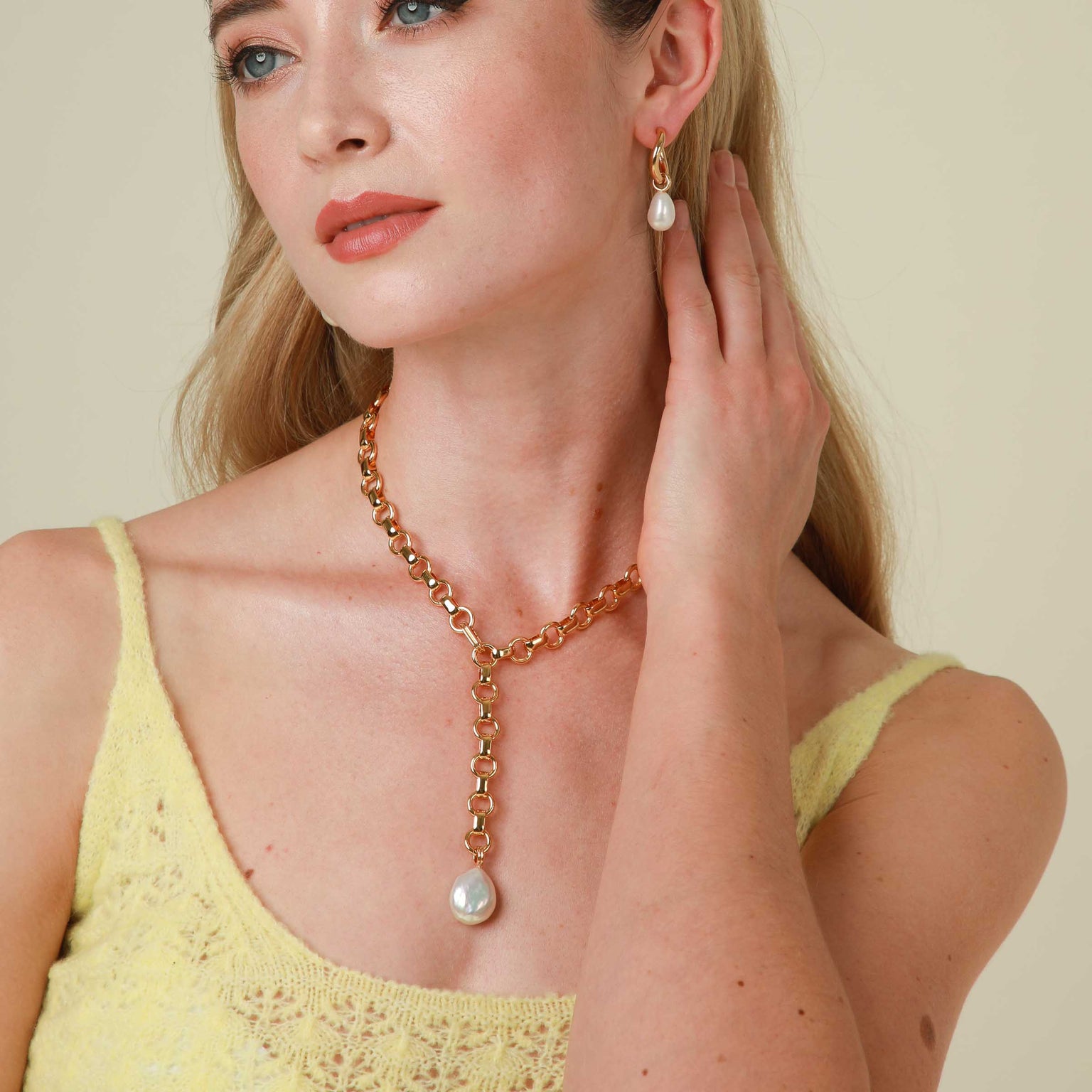 Pearl Link Chain Necklace in Gold worn