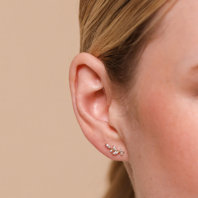 Botanical Piercing Stud 6mm in Solid Gold worn