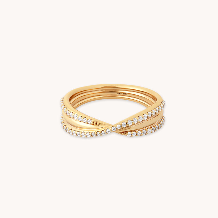 Twist Pavé Ring in Gold - Band Ring - Astrid &amp; Miyu