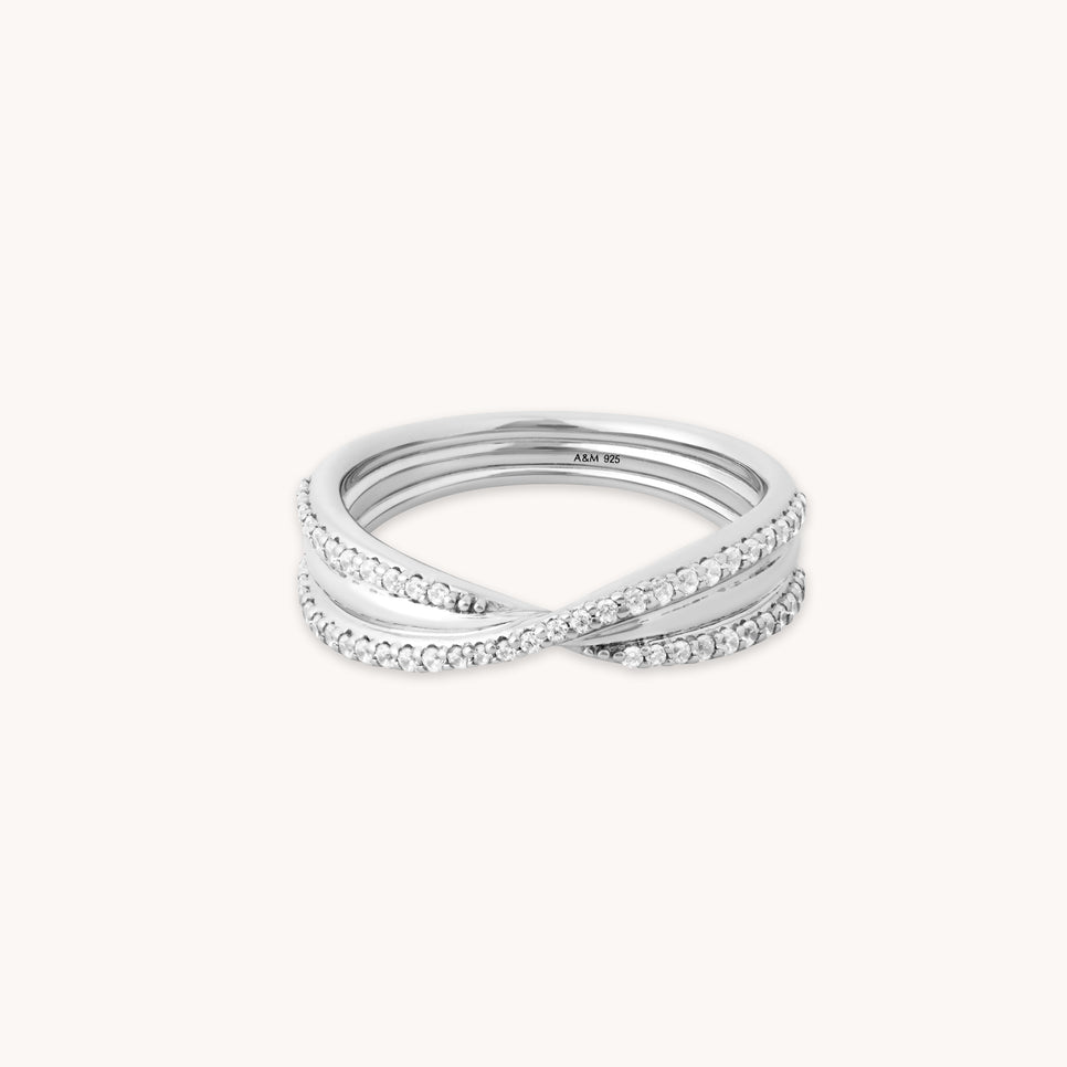 Twist Pavé Ring in Silver - Band Ring - Astrid &amp; Miyu