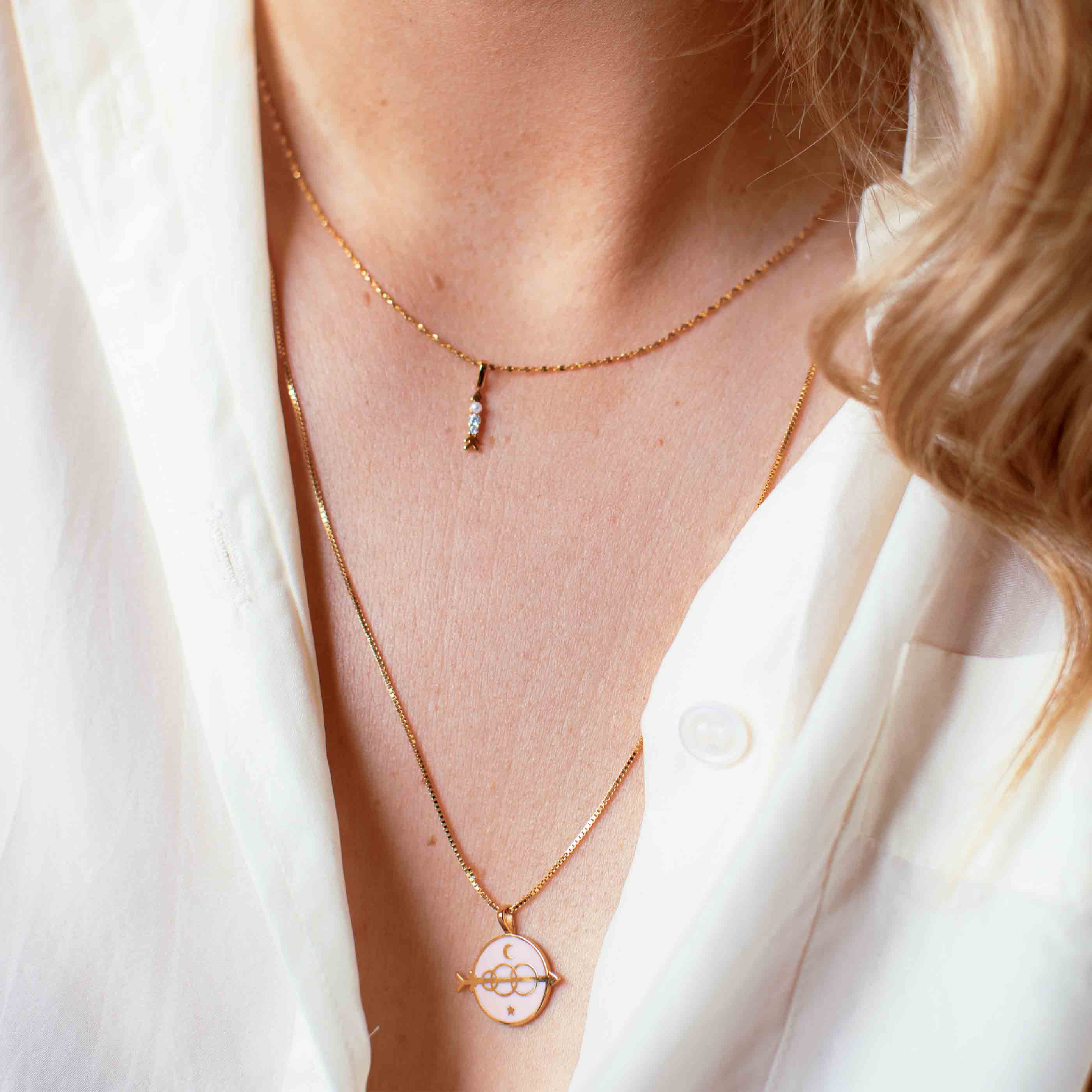 Arrow Necklace Charm in Gold on fine twist chain\
