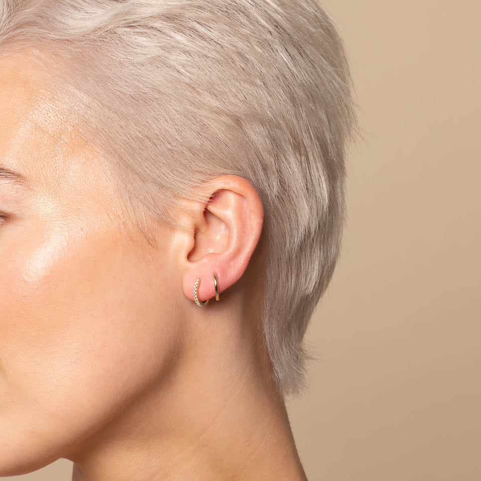 Earrings - Simple Piercing Hoop in Solid Gold - Piercing Hoop - Astrid &amp; Miyu