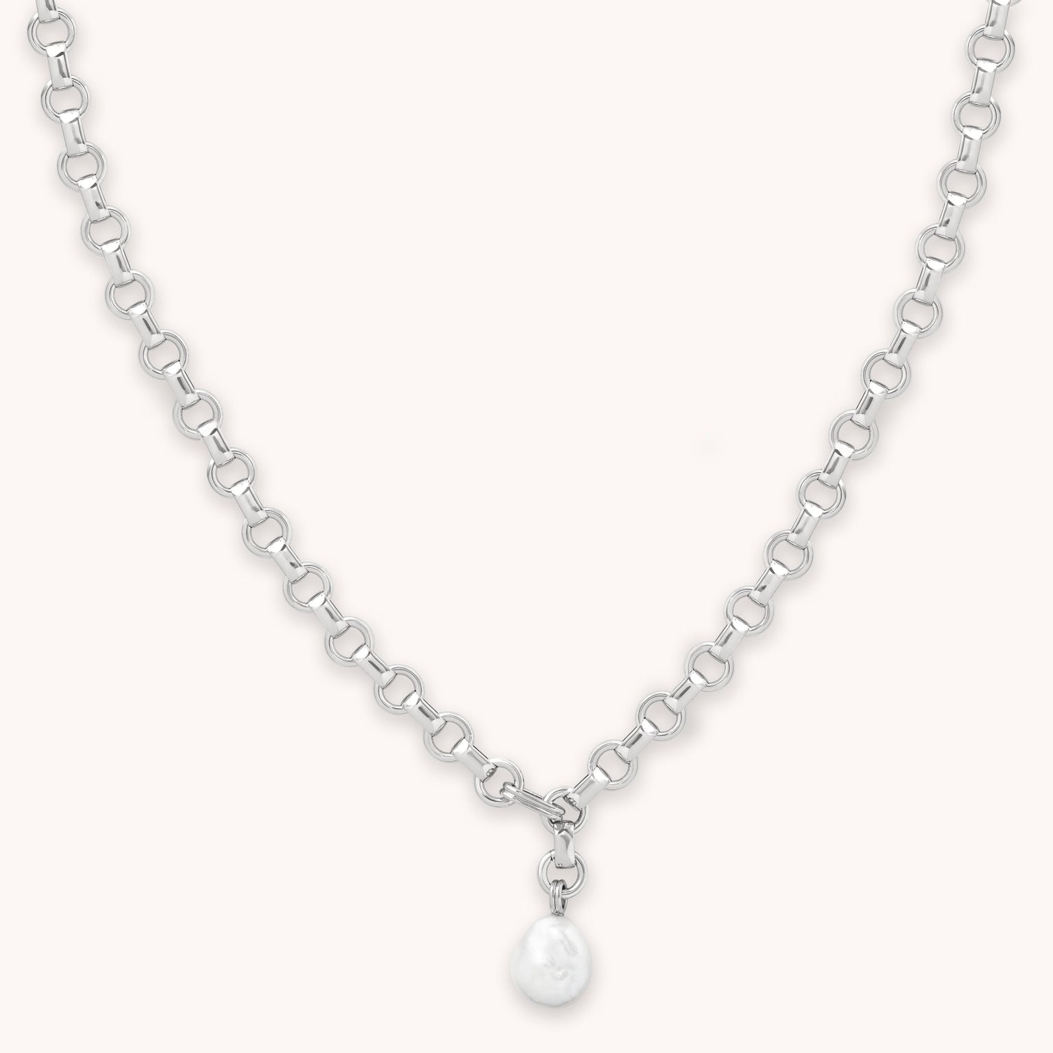 AM22-ENER-N-PL-S  2800 × 2800px  Pearl Link Chain Necklace in Silver